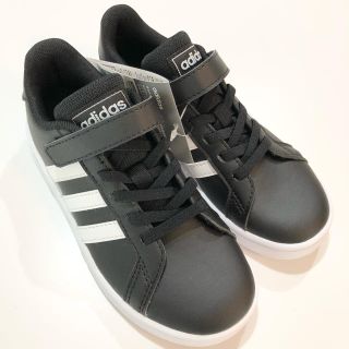 アディダス(adidas)の新品　adidas アディダス スニーカー　キッズ 　グランドコート　ブラック(スニーカー)