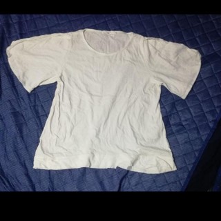 白の肩出しTシャツ(Tシャツ(半袖/袖なし))