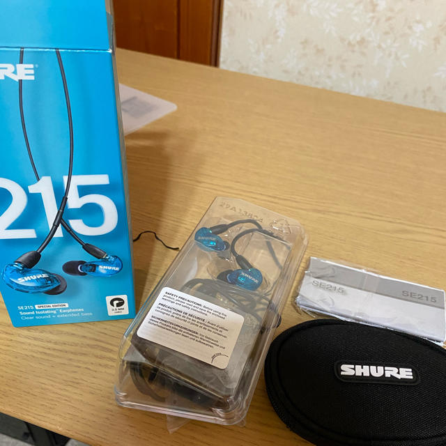 SHURE SE215 イヤホン