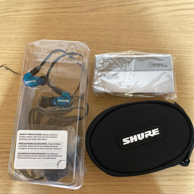 SHURE SE215 イヤホン 1