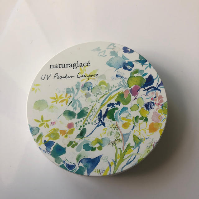 naturaglace(ナチュラグラッセ)のナチュラグラッセUVパウダーコンパクトN コスメ/美容のベースメイク/化粧品(フェイスパウダー)の商品写真
