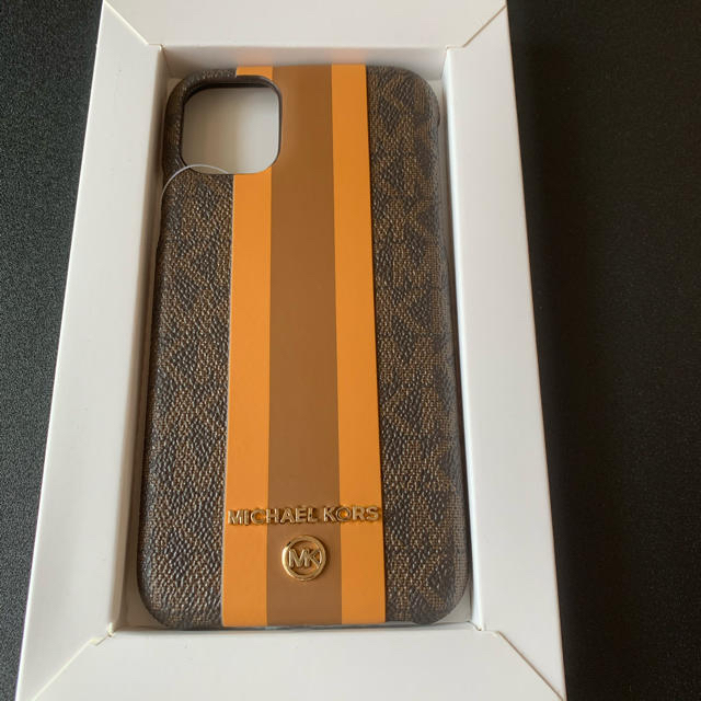 Michael Kors(マイケルコース)のkumi様専用 MICHEAL KORS 海外限定☆iPhone11ケース スマホ/家電/カメラのスマホアクセサリー(iPhoneケース)の商品写真