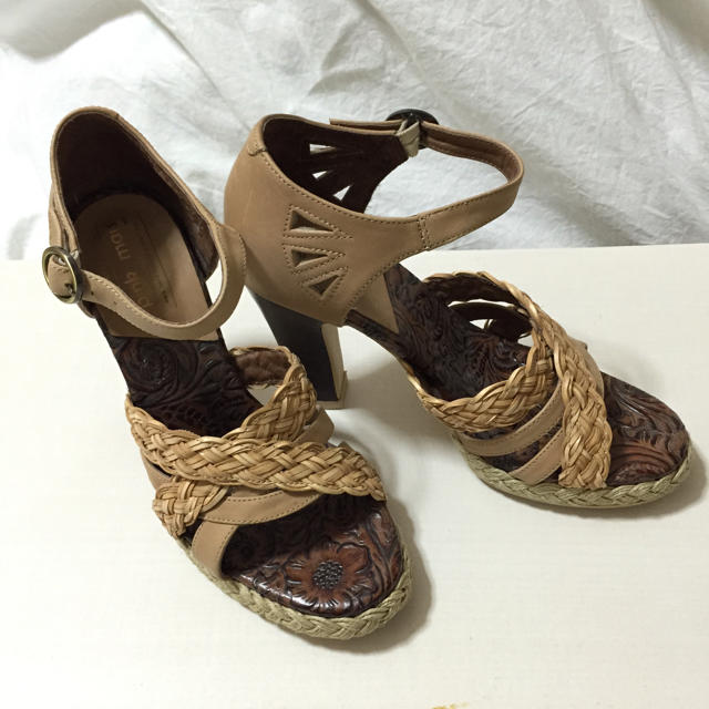 STRAWBERRY-FIELDS(ストロベリーフィールズ)のストロベリーフィールズサンダル レディースの靴/シューズ(サンダル)の商品写真