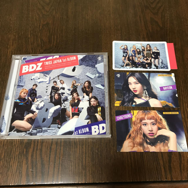 TWICE BDZ トレカ3枚のセット エンタメ/ホビーのCD(K-POP/アジア)の商品写真