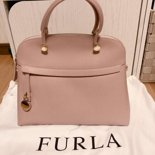 沸騰ブラドン Furla - ピンクベージュ(旧モデル)☆ フルラパイパーM