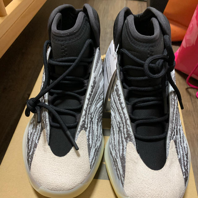 yeezy QNTM 29.5センチ