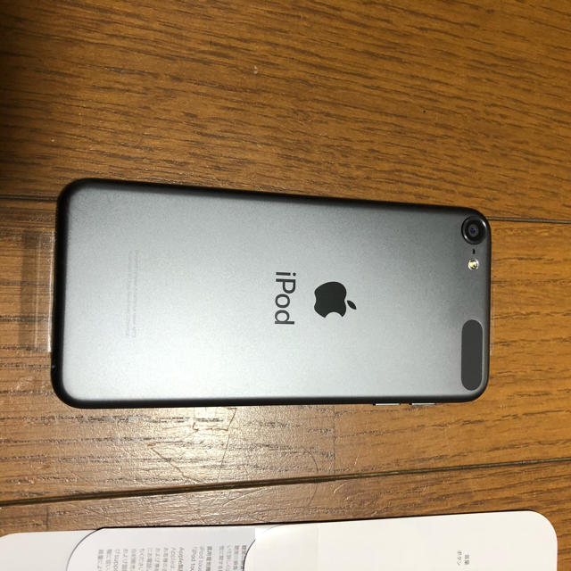 iPod touch(アイポッドタッチ)のipodtouch 第7世代　スペースグレイ　32GB スマホ/家電/カメラのオーディオ機器(ポータブルプレーヤー)の商品写真