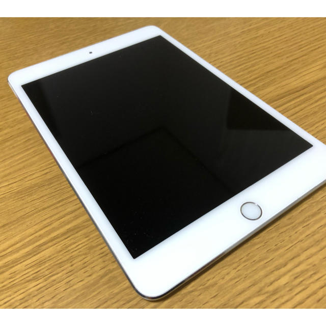 iPad(アイパッド)のipad mini4 128GB WIFIモデル　美品　完動品 スマホ/家電/カメラのPC/タブレット(タブレット)の商品写真