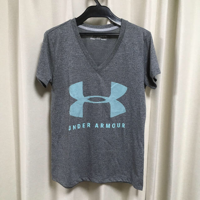 UNDER ARMOUR(アンダーアーマー)のタママ様 レディースのトップス(Tシャツ(半袖/袖なし))の商品写真