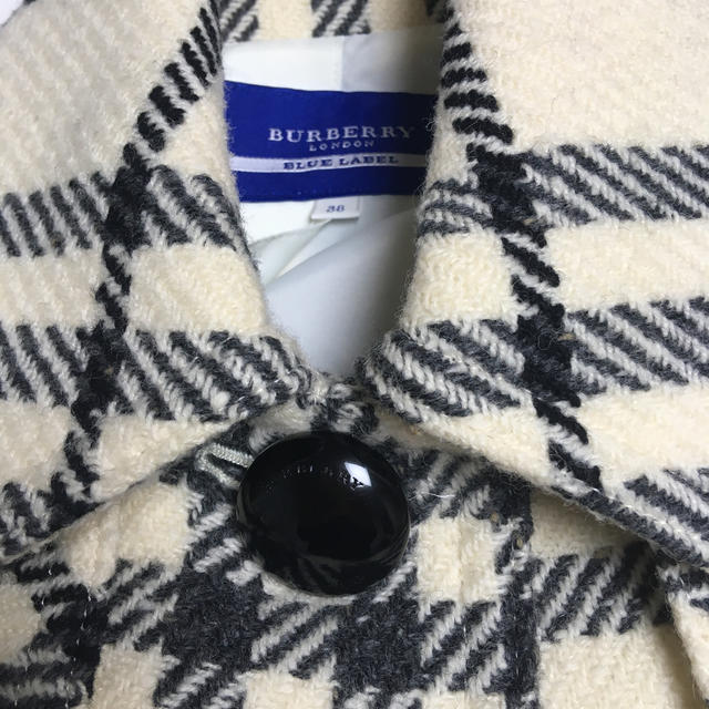 BURBERRY BLUE LABEL(バーバリーブルーレーベル)の☆BURBERRY BLUE LABEL ショートコート レディースのジャケット/アウター(その他)の商品写真