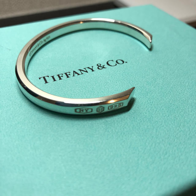 Tiffany & Co.(ティファニー)のティファニー　メイカーズ　ブレスレット  シルバー　アクセサリー　Tiffany メンズのアクセサリー(ブレスレット)の商品写真