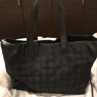 シャネル(CHANEL)のゆっきー8444様専用:CHANELニュートラベルライン  黒 MM (トートバッグ)