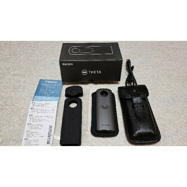 RICOH(リコー)のまっき様専用　RICOH THETA V　おまけ付き スマホ/家電/カメラのカメラ(ビデオカメラ)の商品写真