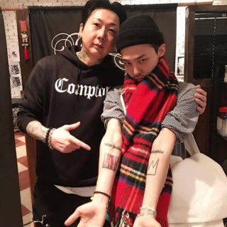 Peaceminusone ピースマイナスワン  GDRAGON ダウンマフラー