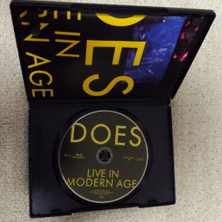 【美品】DOES LIVE MODERN AGE Blu-ray(ミュージック)