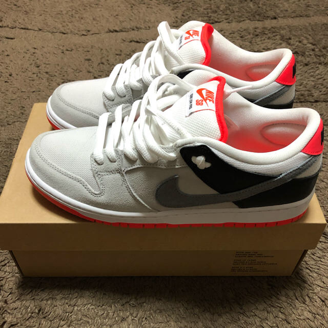 NIKE(ナイキ)のNIKE SB DUNK LOW PRO ISO infrared メンズの靴/シューズ(スニーカー)の商品写真