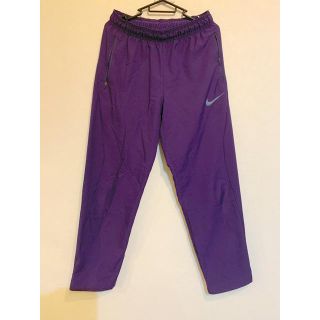 ナイキ(NIKE)のNIKE トレーニングパンツ　Ｍ（メンズ）　パープル(ウェア)