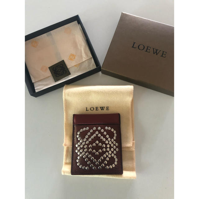 LOEWE(ロエベ)の新品未使用　LOEWE スタッズコインケース レディースのファッション小物(コインケース)の商品写真