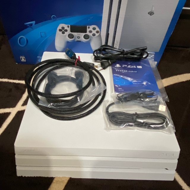 SONY PlayStation4 Pro ホワイト CUH-7200BB02