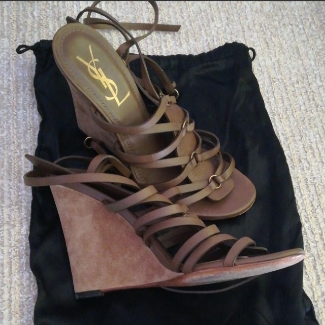 Saint Laurent(サンローラン)のイヴ・サンローラン　シューズ　サンダル レディースの靴/シューズ(サンダル)の商品写真