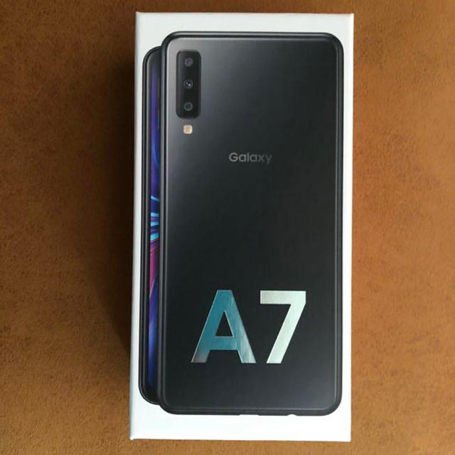 Galaxy A7 ギャラクシー　SIMフリー