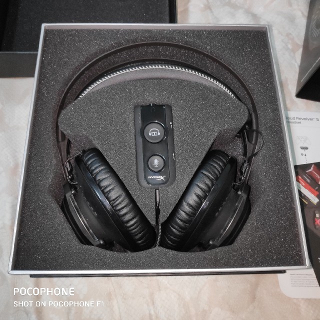 HYPERX CLOUD Revolver s ヘッドホン 1