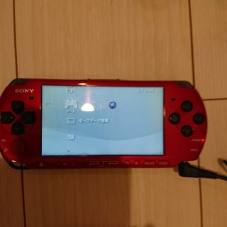 プレイステーションポータブル(PlayStation Portable)のpsp3000本体☆赤  バッテリー付き 動作OK☆アルコール除菌済み(携帯用ゲーム機本体)