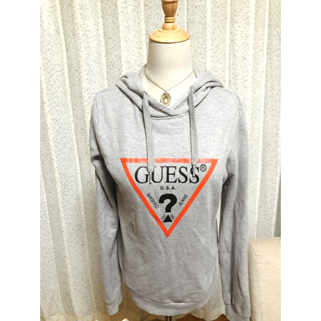 GUESS(ゲス)のGUESSパーカー♡ レディースのトップス(パーカー)の商品写真