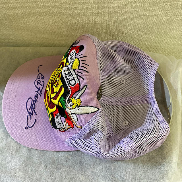 Ed Hardy(エドハーディー)の【2回着用】ディズニーシー☆エドハーディー×ティンカーベル キャップ レディースの帽子(キャップ)の商品写真