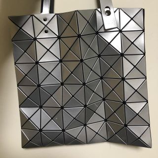 イッセイミヤケ(ISSEY MIYAKE)のissey miyake baobao 6×6 トートバッグ(トートバッグ)