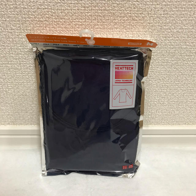 UNIQLO(ユニクロ)の新品未使用品 UNIQLO HEATTECK Uネック② レディースの下着/アンダーウェア(アンダーシャツ/防寒インナー)の商品写真