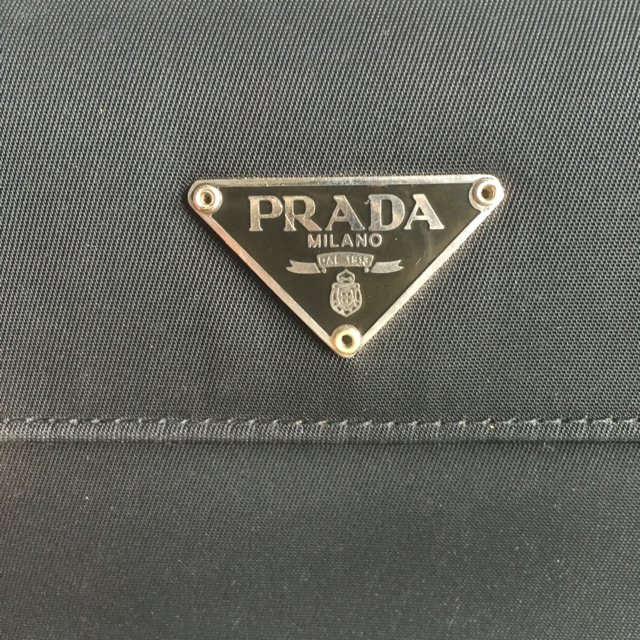 PRADA(プラダ)のプラダ三つ折り財布 レディースのファッション小物(財布)の商品写真