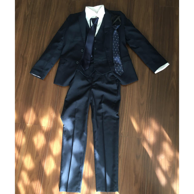 H&M(エイチアンドエム)のh&mスーツセット135〜140 キッズ/ベビー/マタニティのキッズ服男の子用(90cm~)(ドレス/フォーマル)の商品写真