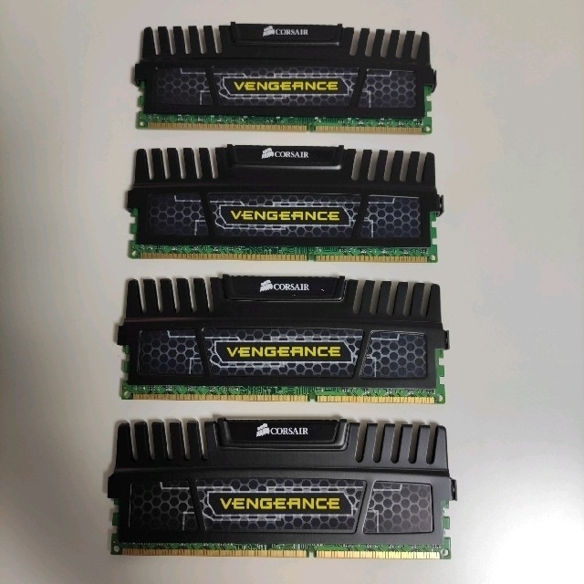 PC/タブレットCORSAIR VENGEANCE DDR3 メモリ 32GB（8GB×4枚）