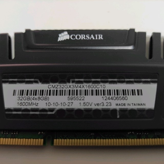PC/タブレットCORSAIR VENGEANCE DDR3 メモリ 32GB（8GB×4枚）