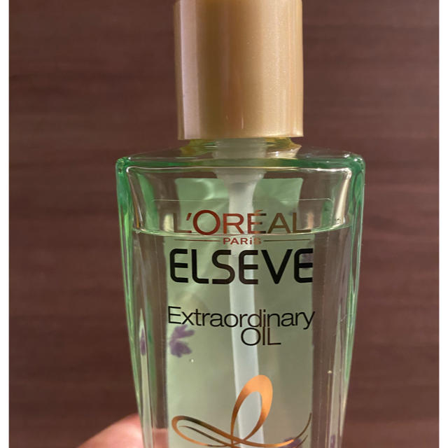 L'Oreal Paris(ロレアルパリ)のロレアル パリ エクストラオーディナリー オイル ボタニカル オイル  100㎖ コスメ/美容のヘアケア/スタイリング(オイル/美容液)の商品写真