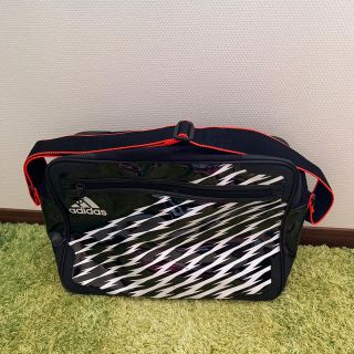 アディダス(adidas)のアディダス　スポーツバッグ　 Lサイズ(ショルダーバッグ)