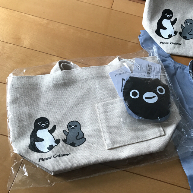 JR(ジェイアール)のSuica スイカペンギン　トートバッグ　エコバッグ付き エンタメ/ホビーのおもちゃ/ぬいぐるみ(キャラクターグッズ)の商品写真