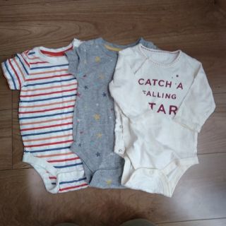 ベビーギャップ(babyGAP)の【babyGAP】ロンパース3枚　70cm　300円(肌着/下着)