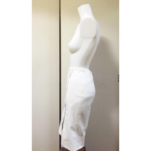 INED(イネド)のイネド/ジップタイトスカート レディースのスカート(ひざ丈スカート)の商品写真