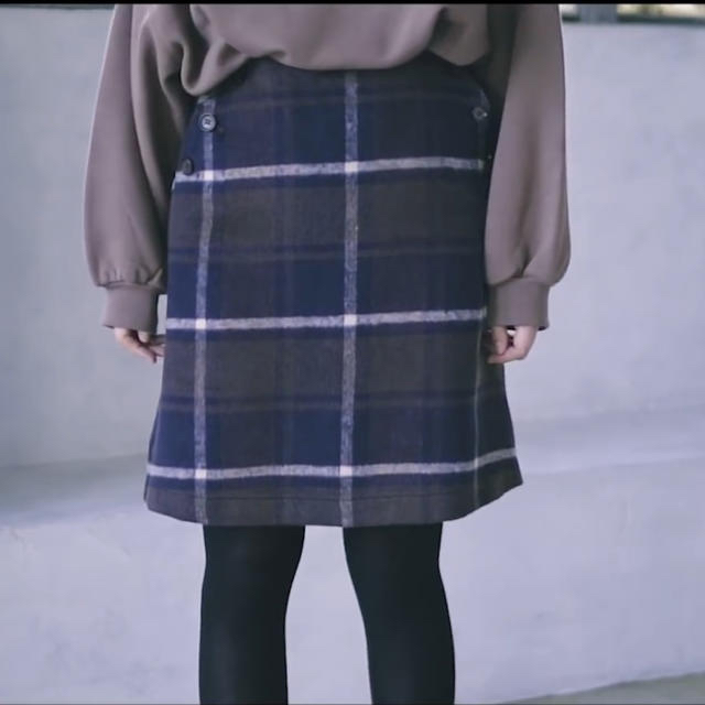 しまむら(シマムラ)のAYAチェクミニSK 中茶　Mサイズ レディースのスカート(ひざ丈スカート)の商品写真