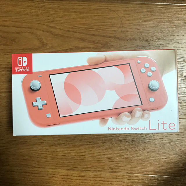 新品！ニンテンドー スイッチライト コーラル　Switch  Lite 本体