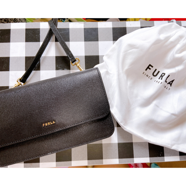 Furla(フルラ)のFURLAショルダーウォレット☺︎ レディースのファッション小物(財布)の商品写真