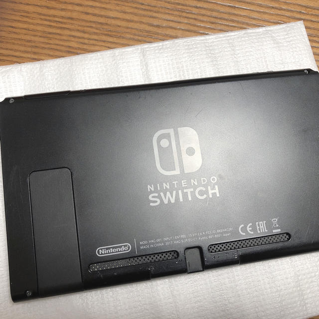 Nintendo Switch(ニンテンドースイッチ)のNintendo Switch 本体　中古 エンタメ/ホビーのゲームソフト/ゲーム機本体(家庭用ゲーム機本体)の商品写真