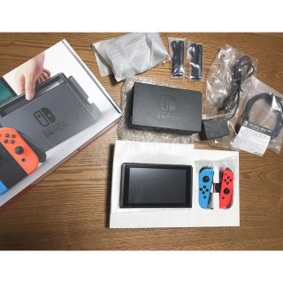 ニンテンドースイッチ(Nintendo Switch)のNintendo Switch 本体　中古(家庭用ゲーム機本体)