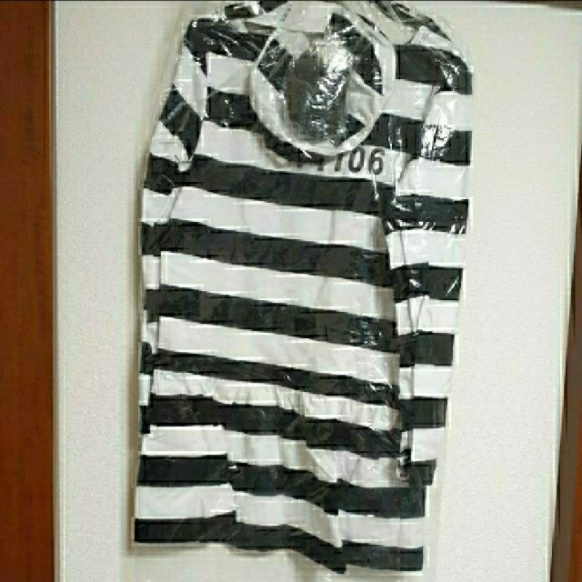 【新品・未使用】コスプレ　囚人　ブラック　L エンタメ/ホビーのコスプレ(衣装一式)の商品写真