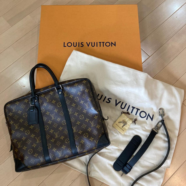 割引価格 LOUIS VUITTON - ルイヴィトン ポルトドキュマン マカサー