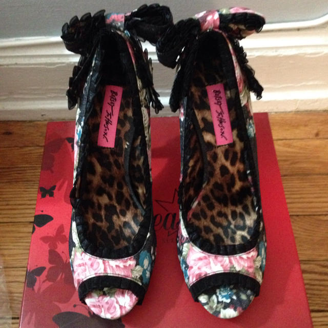 BETSEY JOHNSON(ベッツィジョンソン)のBetsey Johnson👠 レディースの靴/シューズ(ハイヒール/パンプス)の商品写真