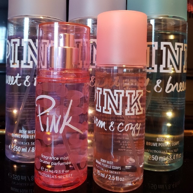 Victoria's Secret(ヴィクトリアズシークレット)のVictoria's secret pink ピンク ボディミスト　ヴィクトリア コスメ/美容の香水(香水(女性用))の商品写真