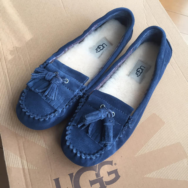 未使用 アグ UGG モカシン リジー LIZZY ボア ファー ネイビー靴/シューズ